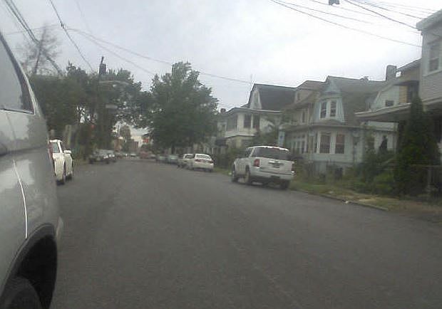 2nd image of 424 E 31st St