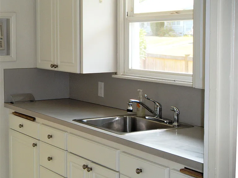 425 50th St SW — Photo 7