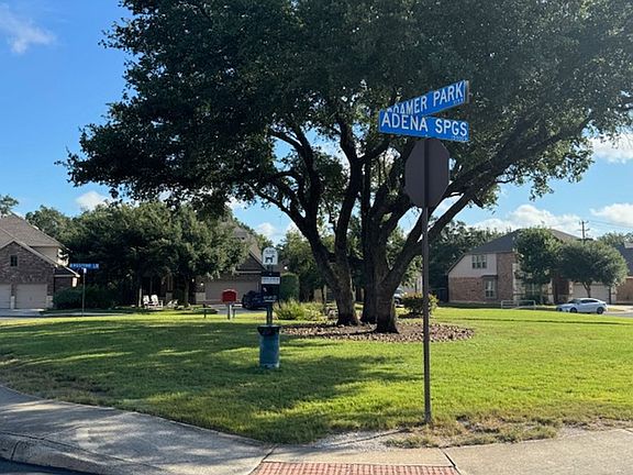 4th image of 503 Roamer Park
