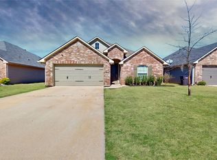 4016 False River Dr, Bossier City, LA 71111