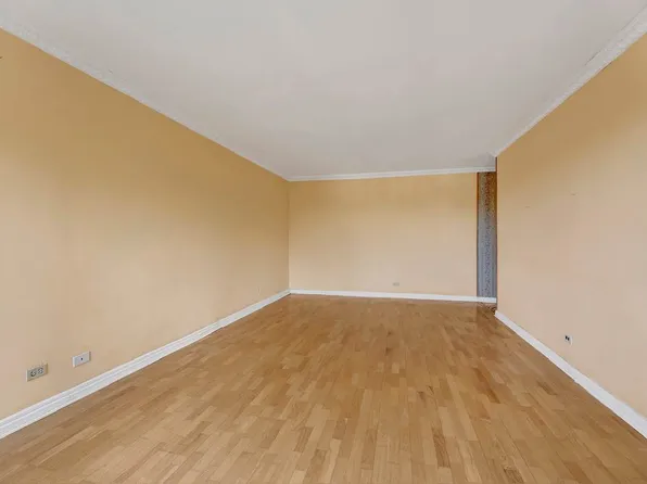 2483 West 16th Street image 3 of 16