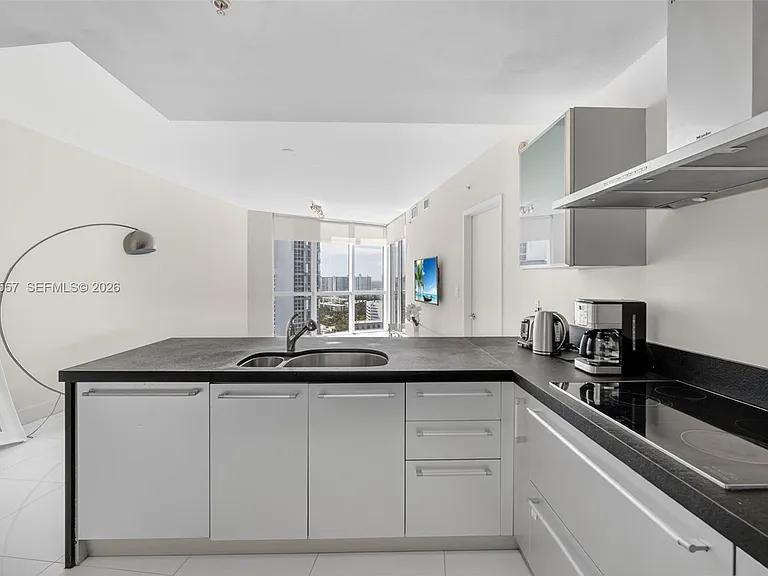 18201 Collins Ave #2008 — Photo 15