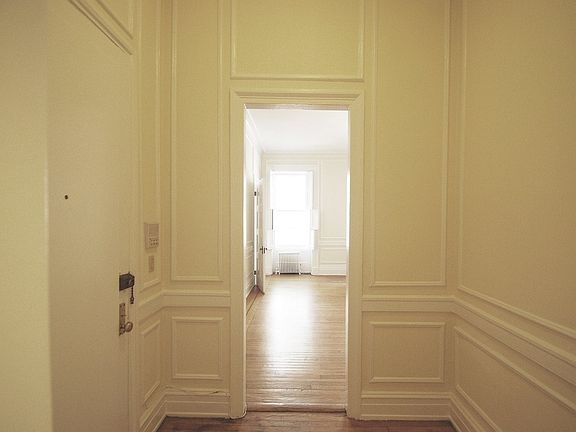 5th image of 26 E 11th St APT 3F