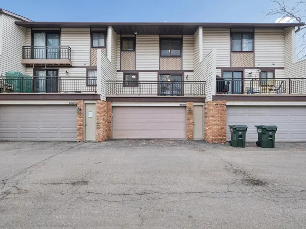 13613 Heather Hills Dr, Burnsville, MN 55337