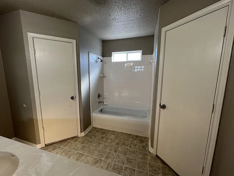 4115 Mustang Dr — Photo 30