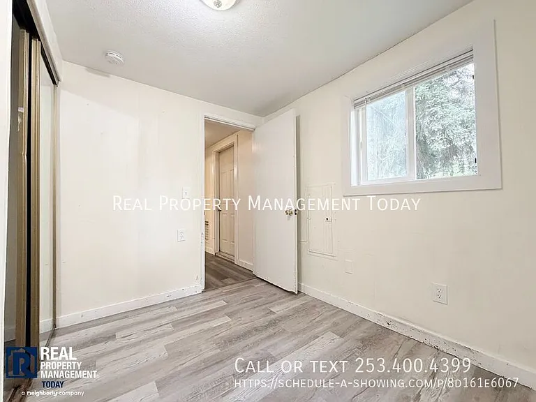7505 156th St E — Photo 11