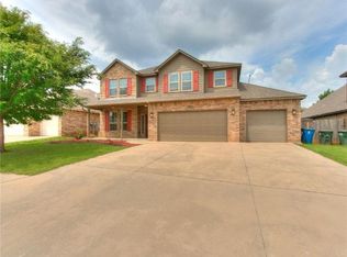 2901 Marigold Ln, Edmond, OK 73013