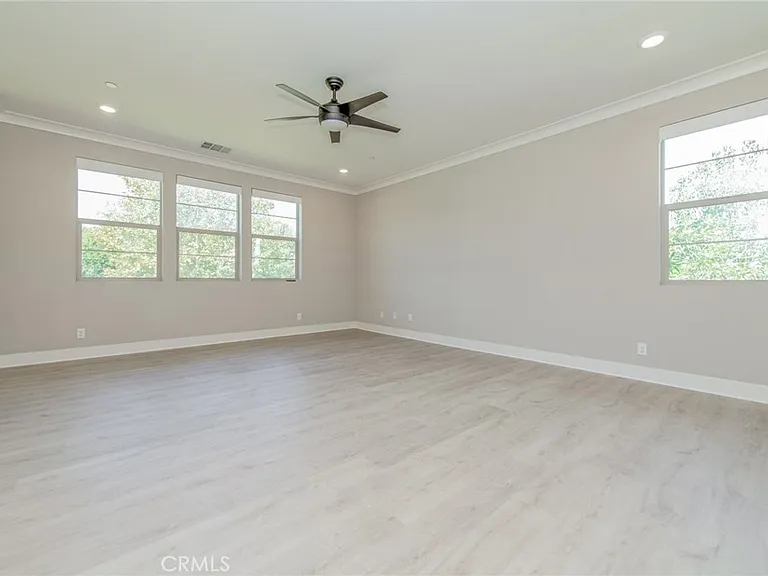 125 Turnstone — Photo 29
