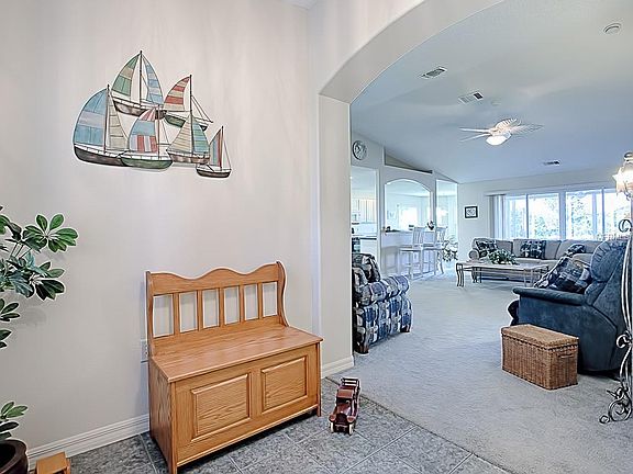 4th image of 241 Grand Vista Trl