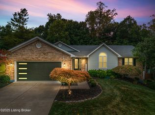 4605 Shady View Dr, Floyds Knobs, IN 47119