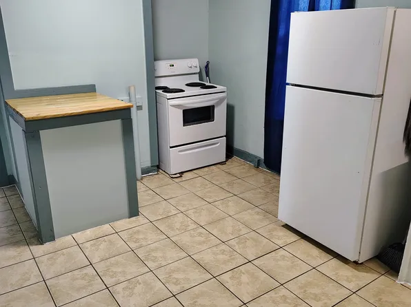 806 Meares St, Wilmington, NC 28401