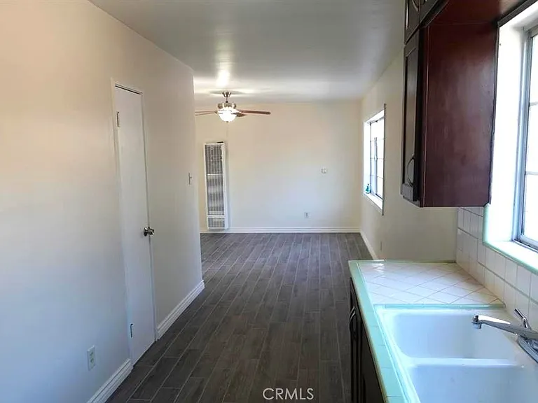 533 Margaret Ave — Photo 9