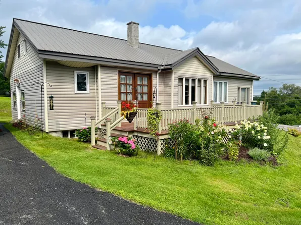 250 E Main St, Chateaugay, NY 12920