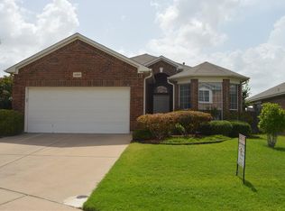 12801 Old Macgregor Ln, Fort Worth, TX 76244