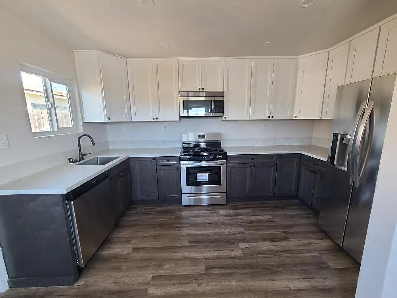 2 bed, 868 sqft, $2,750 — Photo 4