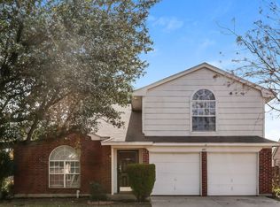 401 Meadow St, Saginaw, TX 76179