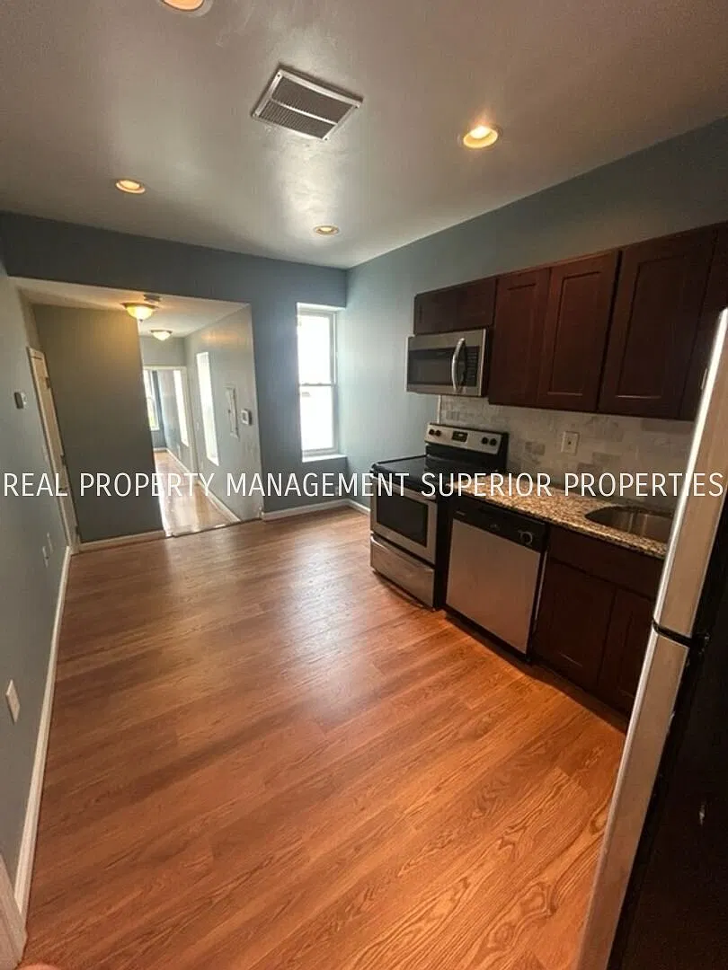 Beautiful 2-Bedroom Apartment Near Temple University | Central Air | Furnished Option Available |... — Photo 2