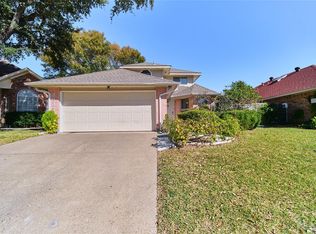 2625 Shalimar Dr, Garland, TX 75040
