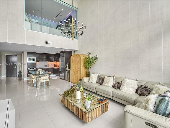 4th image of 900 Biscayne Blvd APT 1705