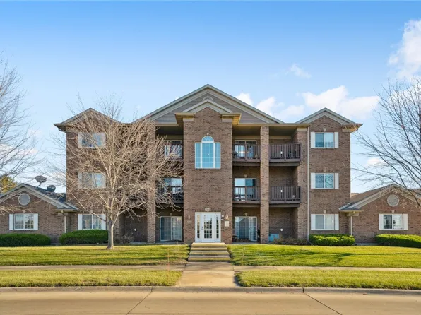 560 Kansas Ave Unit 9, North Liberty, IA 52317