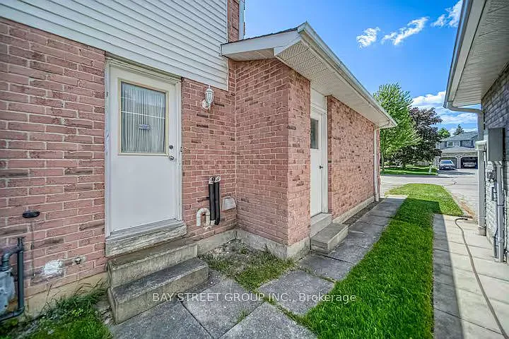 3 bed, $1,700 — Photo 3
