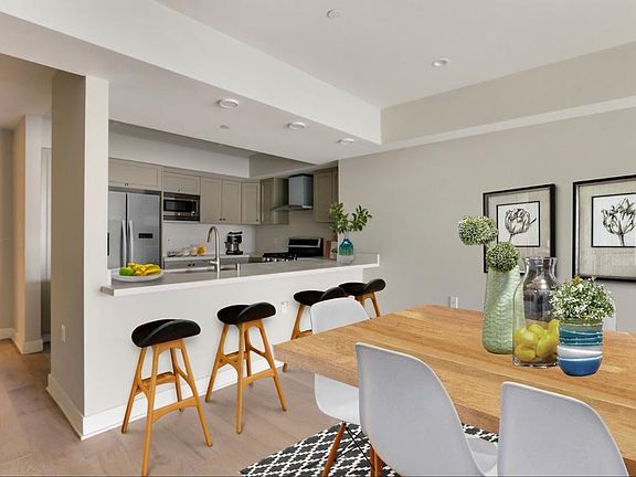 5th image of 11800 Montana Ave #409