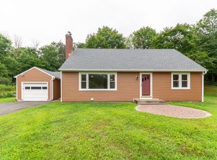 9 Enoch Dr, Woodbridge, CT 06525