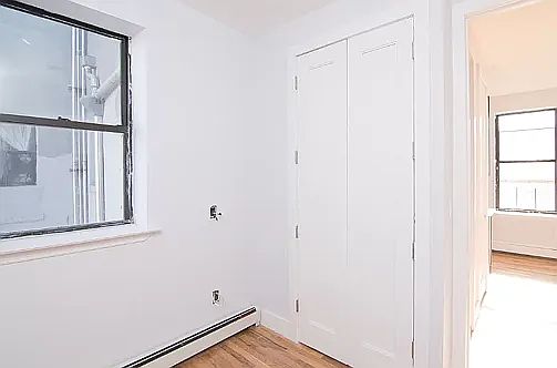 4th image of 1997 Pacific St #1-9