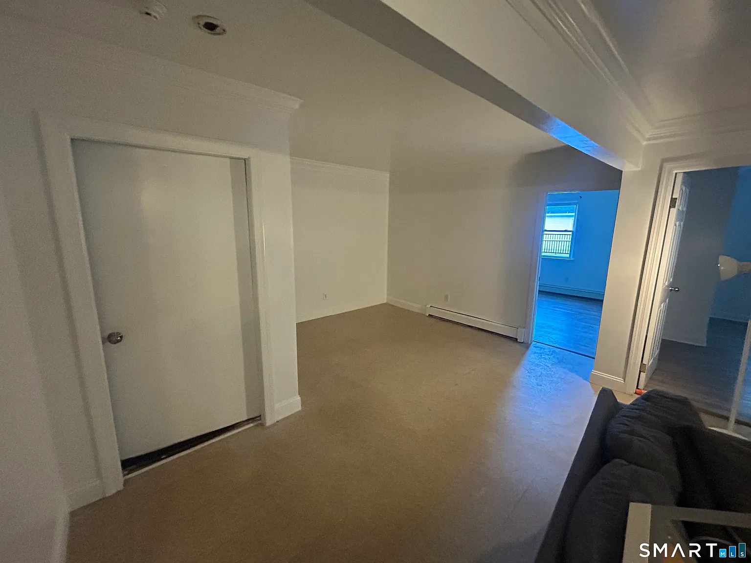 2 bed, 1.0 bath, 1100 sqft, $2,300 — Photo 3