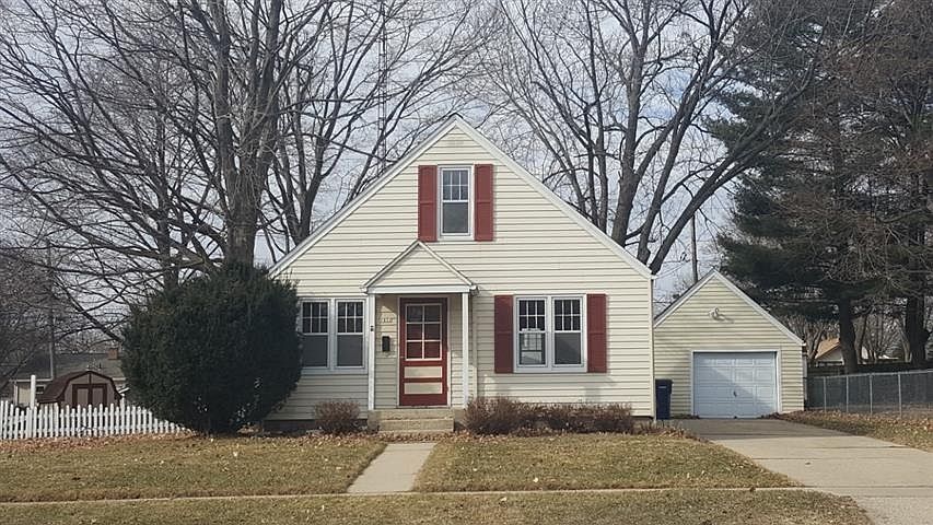 1st image of 1432 S Willard Ave