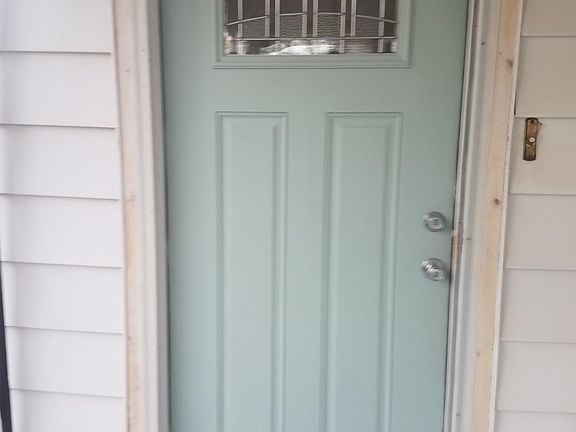 3rd image of 13 NW 28th St