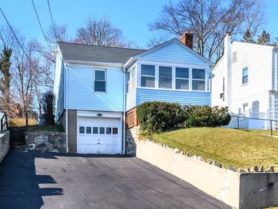 69 Webb Avenue, Stamford, CT, 06902
