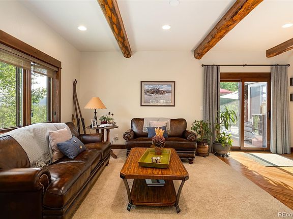 5th image of 629 Meadowbrook Cir