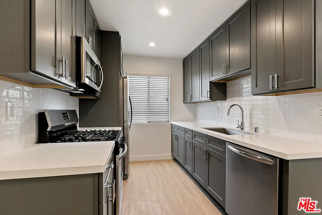 1 bed, 1.0 bath, 850 sqft, $2,795 — Photo 4