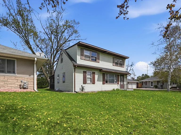 1697 Rose Pl — Photo 28