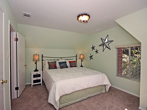 3rd image of 28858 Palisades Dr