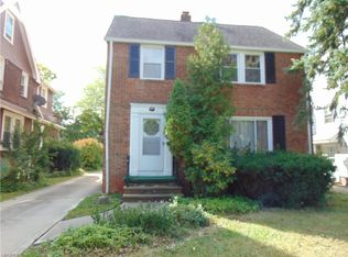 3750 Silsby Rd, University Heights, OH 44118