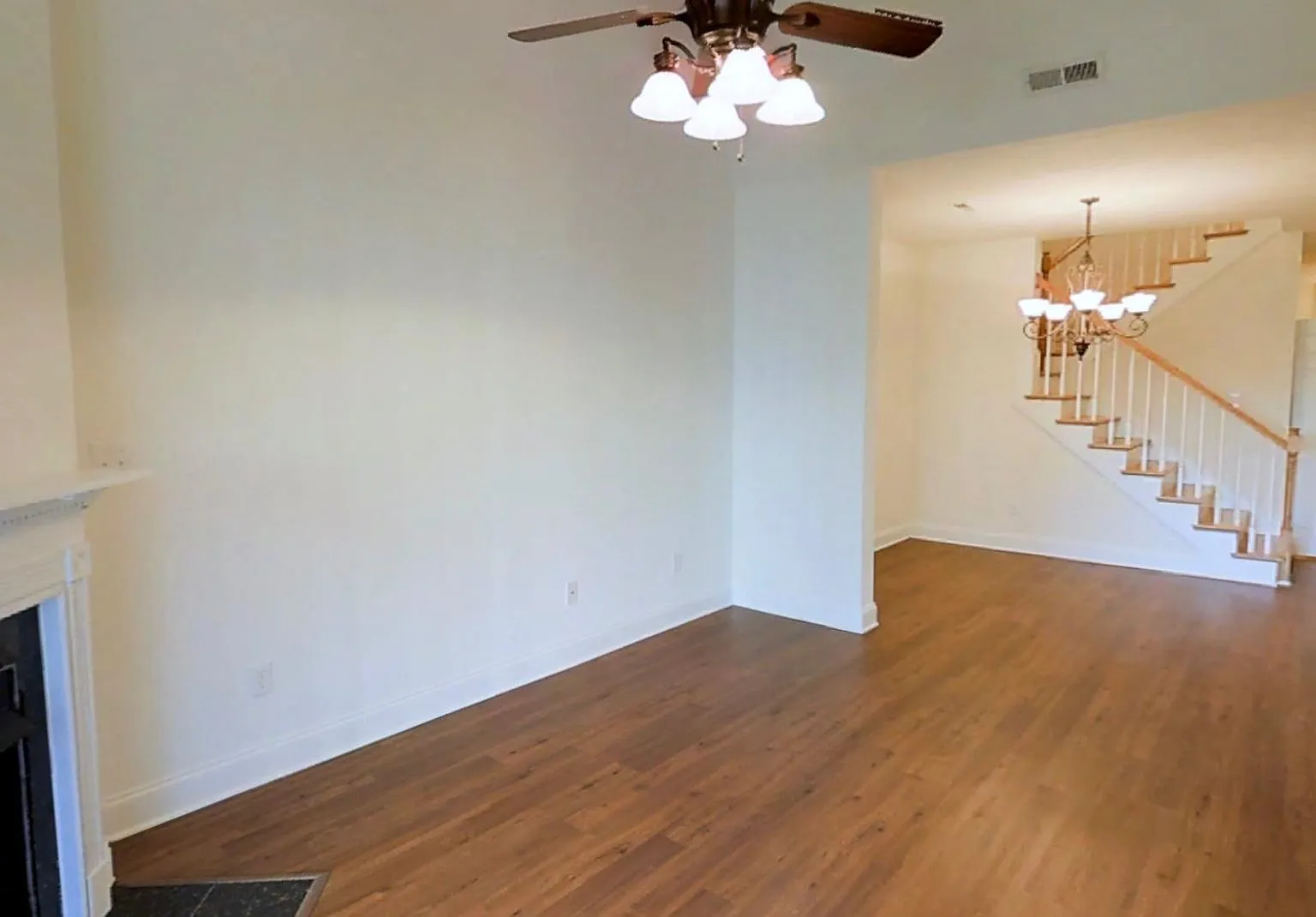 3 bed, 2.5 bath, 1983 sqft, $2,300 — Photo 3