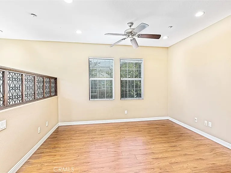 17 Corbin St — Photo 9