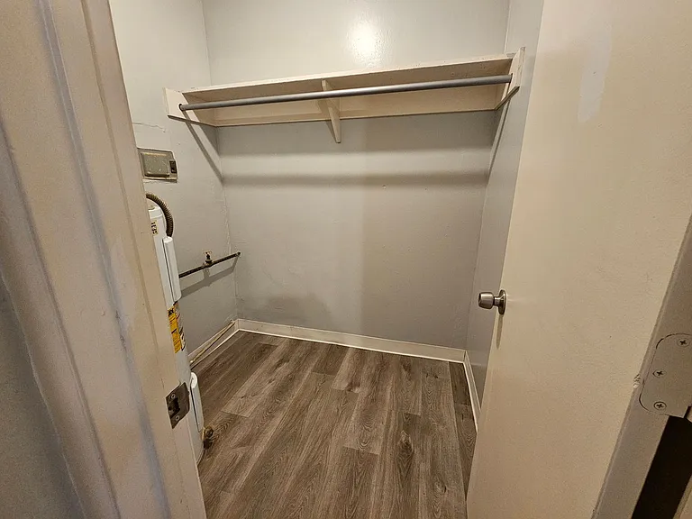 Patriot Apartments — Photo 24