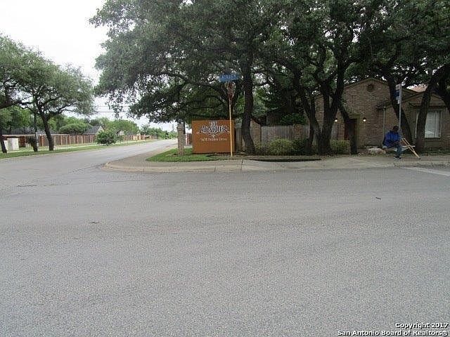 1st image of 3678 Hidden Dr