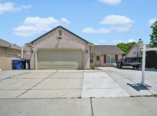 804 Cathedral Ln, Modesto, CA 95351