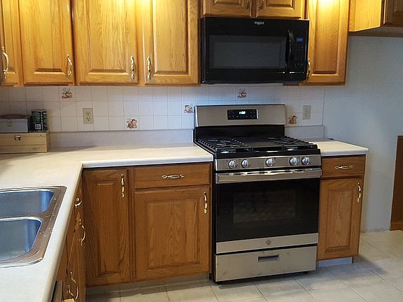 oak cabinets