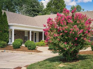 8320 Delta Cir, Louisville, KY 40228