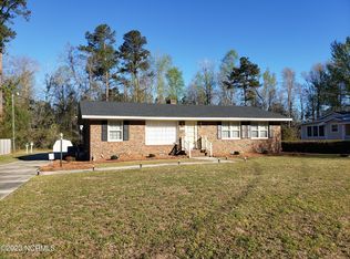 178 Country Club Rd, Whiteville, NC 28472