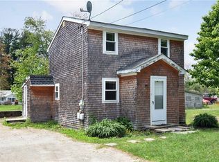 33 Idaho St, Coventry, RI 02816