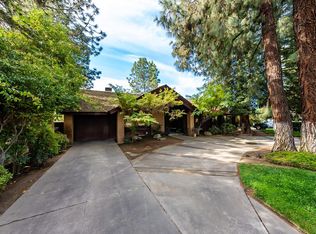 105 S Park Dr, Madera, CA 93637