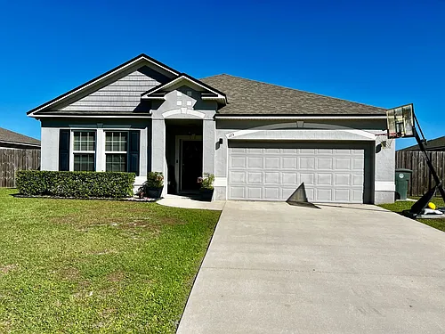 125 Walnut Way Photo 1