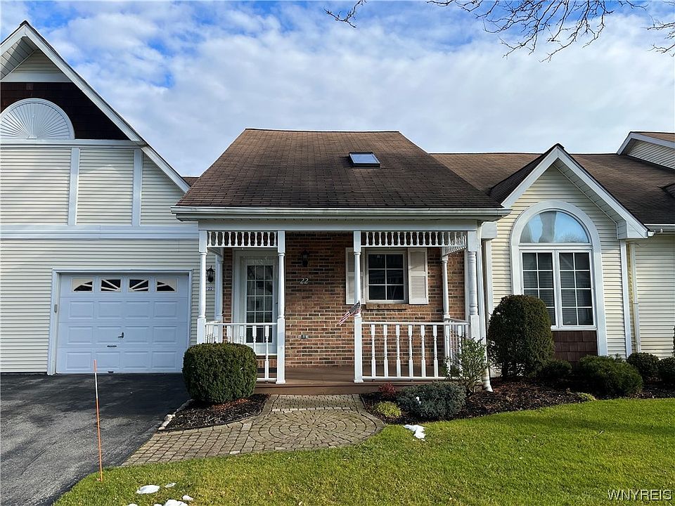 1st image of 22 Sweet Bay Ln