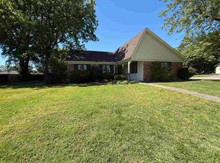 407 Bittersweet Ln, Henderson, KY 42420